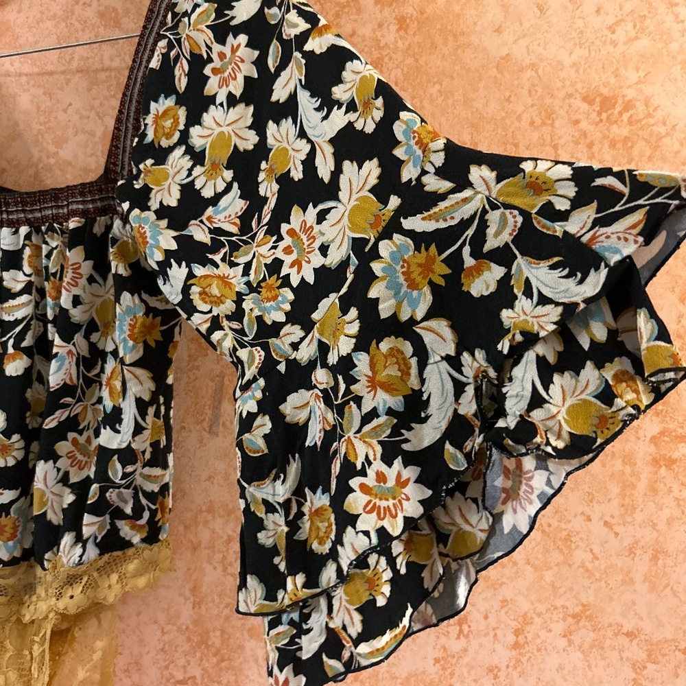 FREE PEOPLE Boho Floral Top bodysuit size XS - Picture 3 of 9
